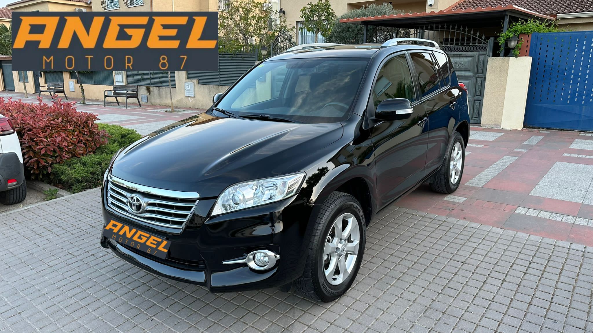 TOYOTA RAV4 D-4D 2.2 ADVANCE 4x4: Catálogo y Servicios de Ángel Motor 87 TOYOTA RAV4 D-4D 2.2 ADVANCE 4x4: Catálogo y Servicios de Ángel Motor 87
