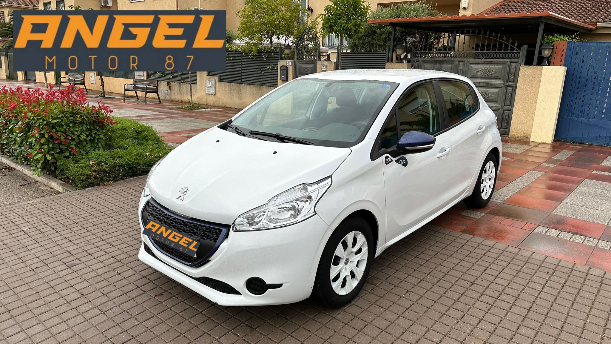 Peugeot 208 5P LIKE 1.0L PureTech 68cv: Catálogo y Servicios de Ángel Motor 87 Peugeot 208 5P LIKE 1.0L PureTech 68cv: Catálogo y Servicios de Ángel Motor 87
