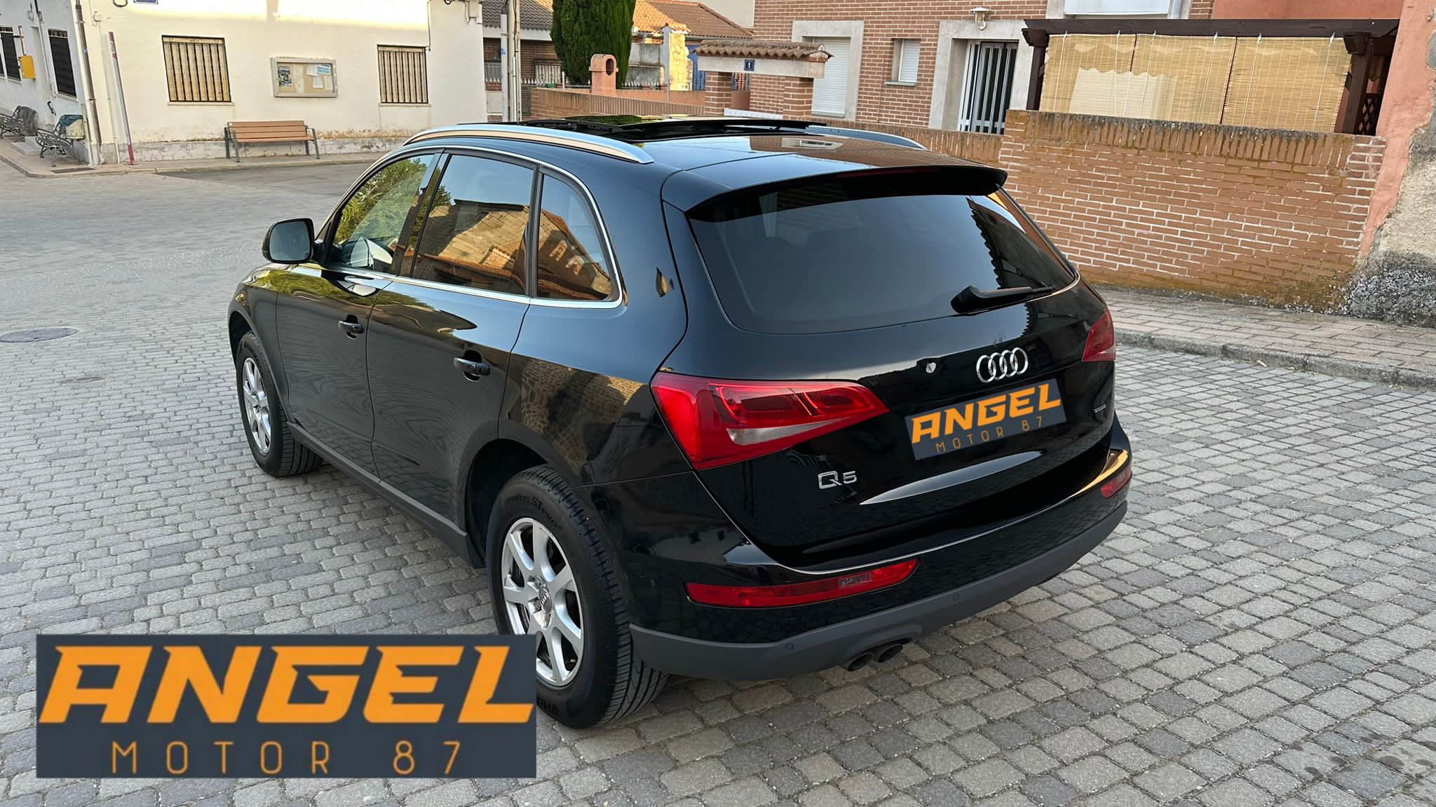 Audi Q5 2.0 TDI quattro: Catálogo y Servicios de Ángel Motor 87 Audi Q5 2.0 TDI quattro: Catálogo y Servicios de Ángel Motor 87
