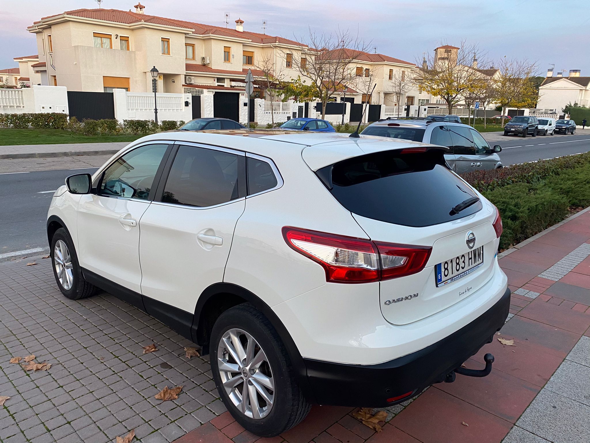 Nissan Qashqai Tekna: Catálogo y Servicios de Ángel Motor 87 Nissan Qashqai Tekna: Catálogo y Servicios de Ángel Motor 87