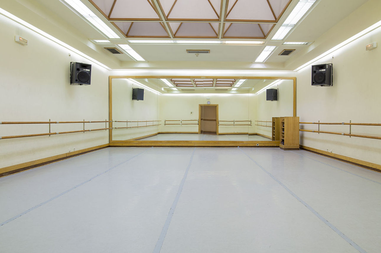 Alquiler de salas: Clases de Escuela de Danza Duque Alquiler de salas: Clases de Escuela de Danza Duque