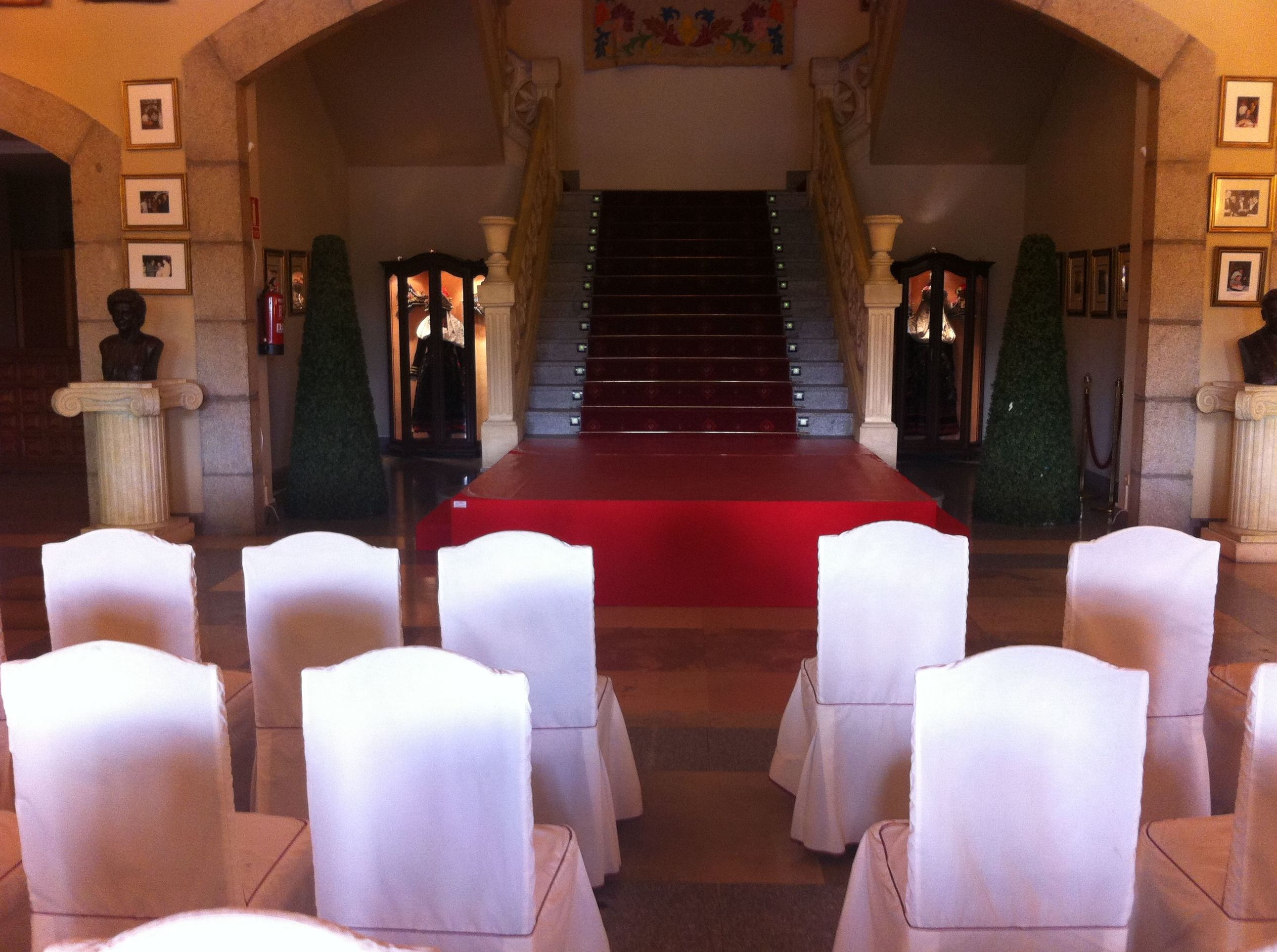 TARIMAS PARA EVENTOS Y CONFERENCIAS: CATÁLOGO DE PRODUCTOS Y SERVIC de Dos Eventos TARIMAS PARA EVENTOS Y CONFERENCIAS: CATÁLOGO DE PRODUCTOS Y SERVIC de Dos Eventos