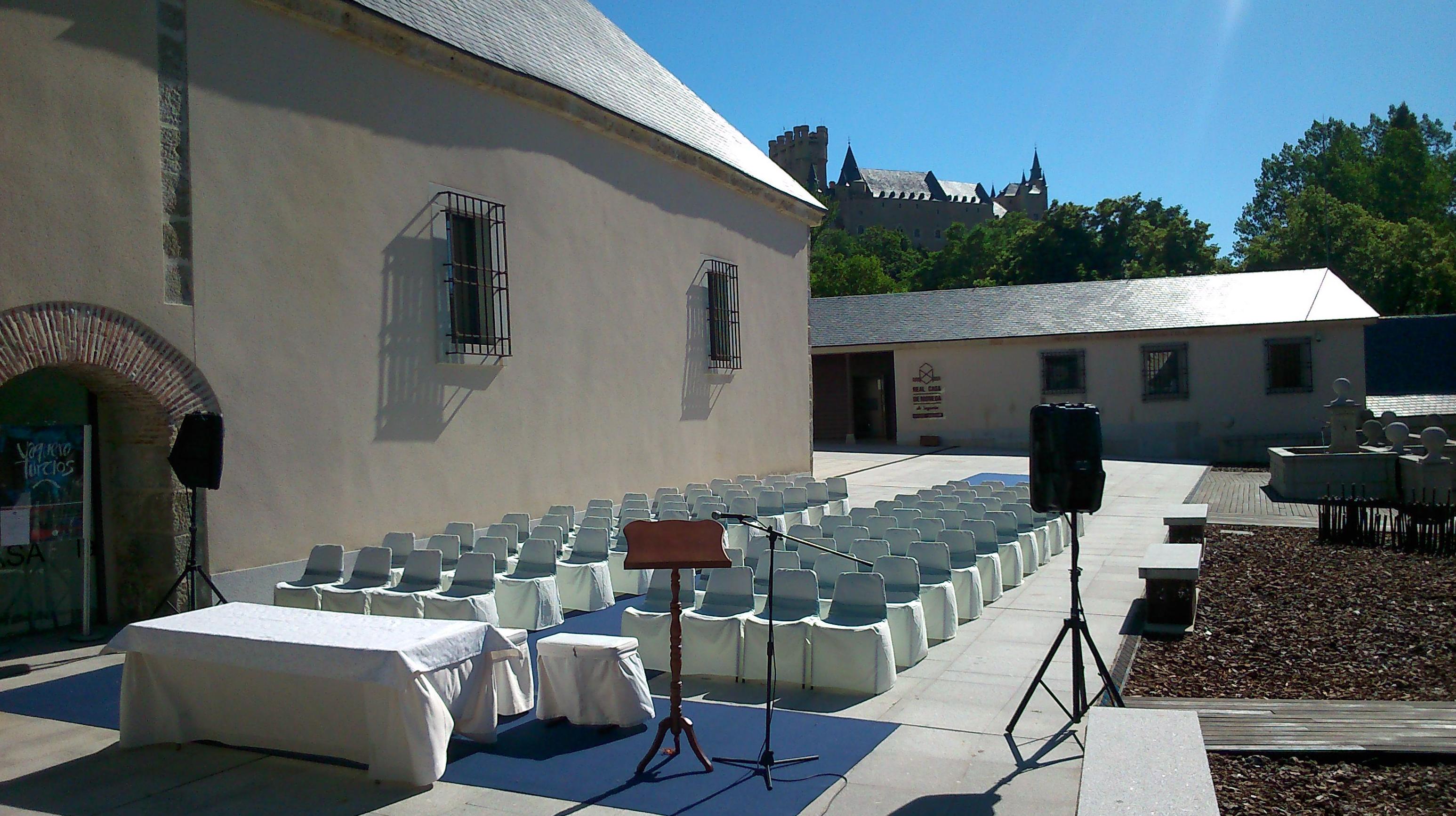 ALQUILER MOBILIARIO PARA BODAS Y OTROS SERVICIOS: CATÁLOGO DE PRODUCTOS Y SERVIC de Dos Eventos ALQUILER MOBILIARIO PARA BODAS Y OTROS SERVICIOS: CATÁLOGO DE PRODUCTOS Y SERVIC de Dos Eventos