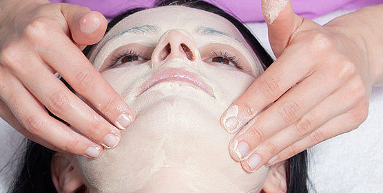Limpieza de cutis con vapor: Servicios de Arminza Peluquería Limpieza de cutis con vapor: Servicios de Arminza Peluquería