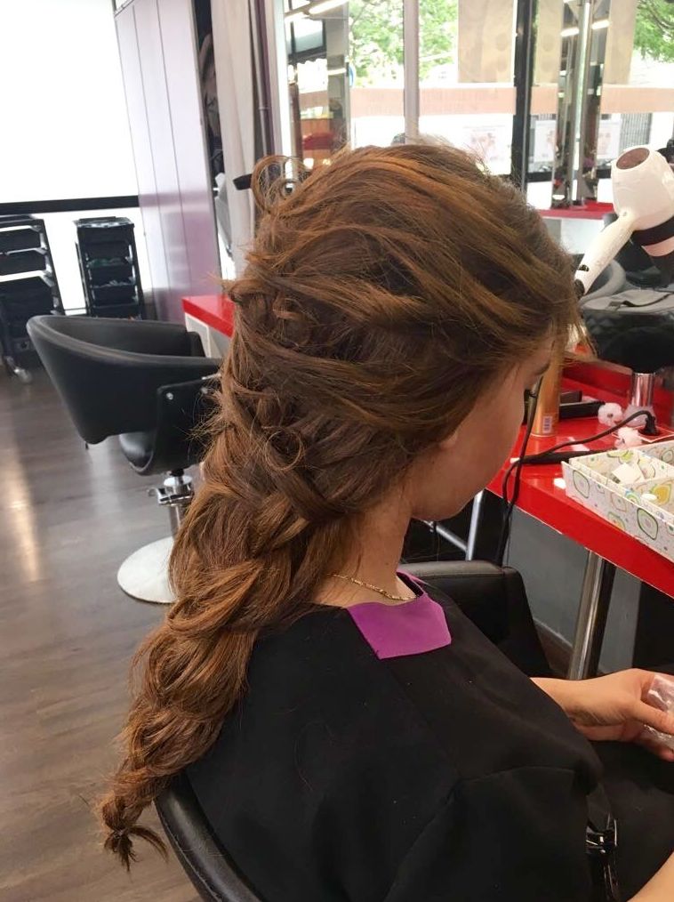 Novias, recogidos de fiesta , semi recogidos: Servicios de Arminza Peluquería Novias, recogidos de fiesta , semi recogidos: Servicios de Arminza Peluquería