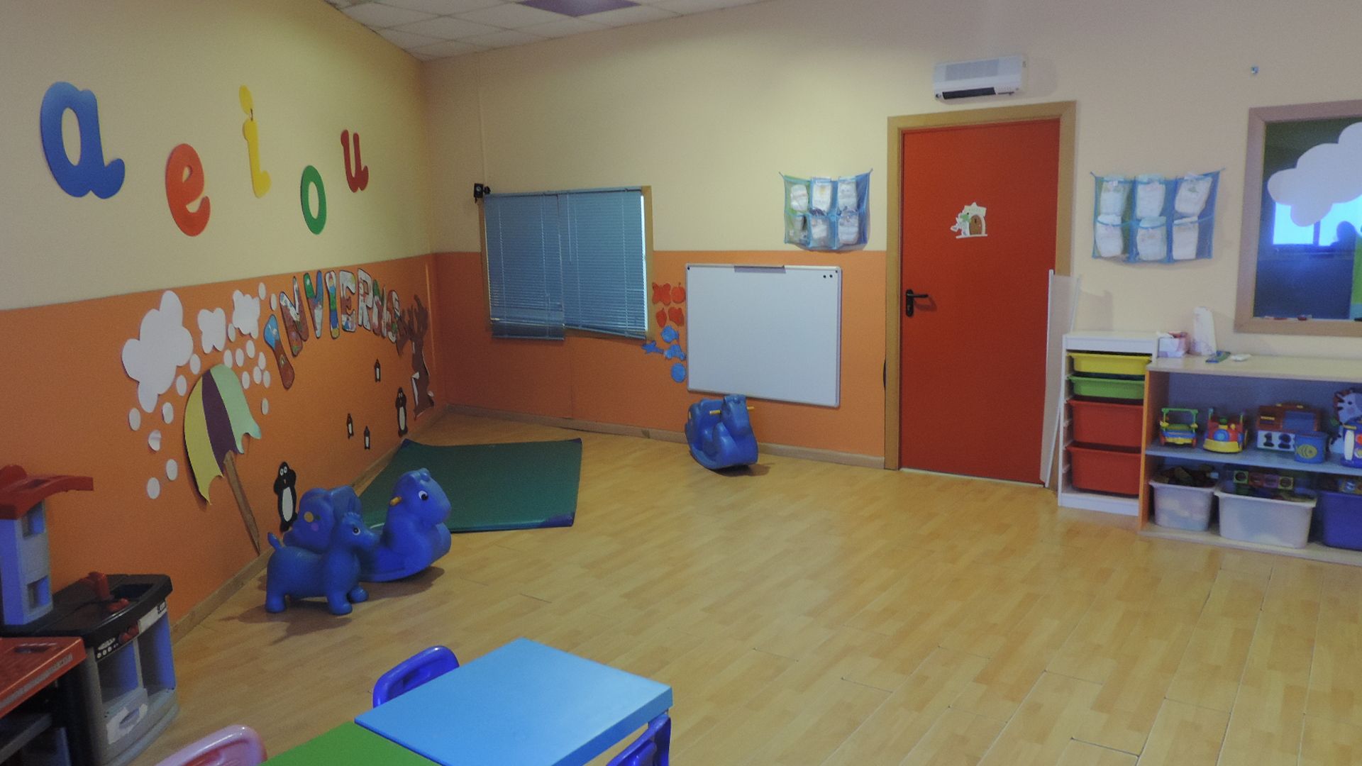 Sistema cámara web: Servicios de Los Pequeñitos Escuela Infantil Sistema cámara web: Servicios de Los Pequeñitos Escuela Infantil