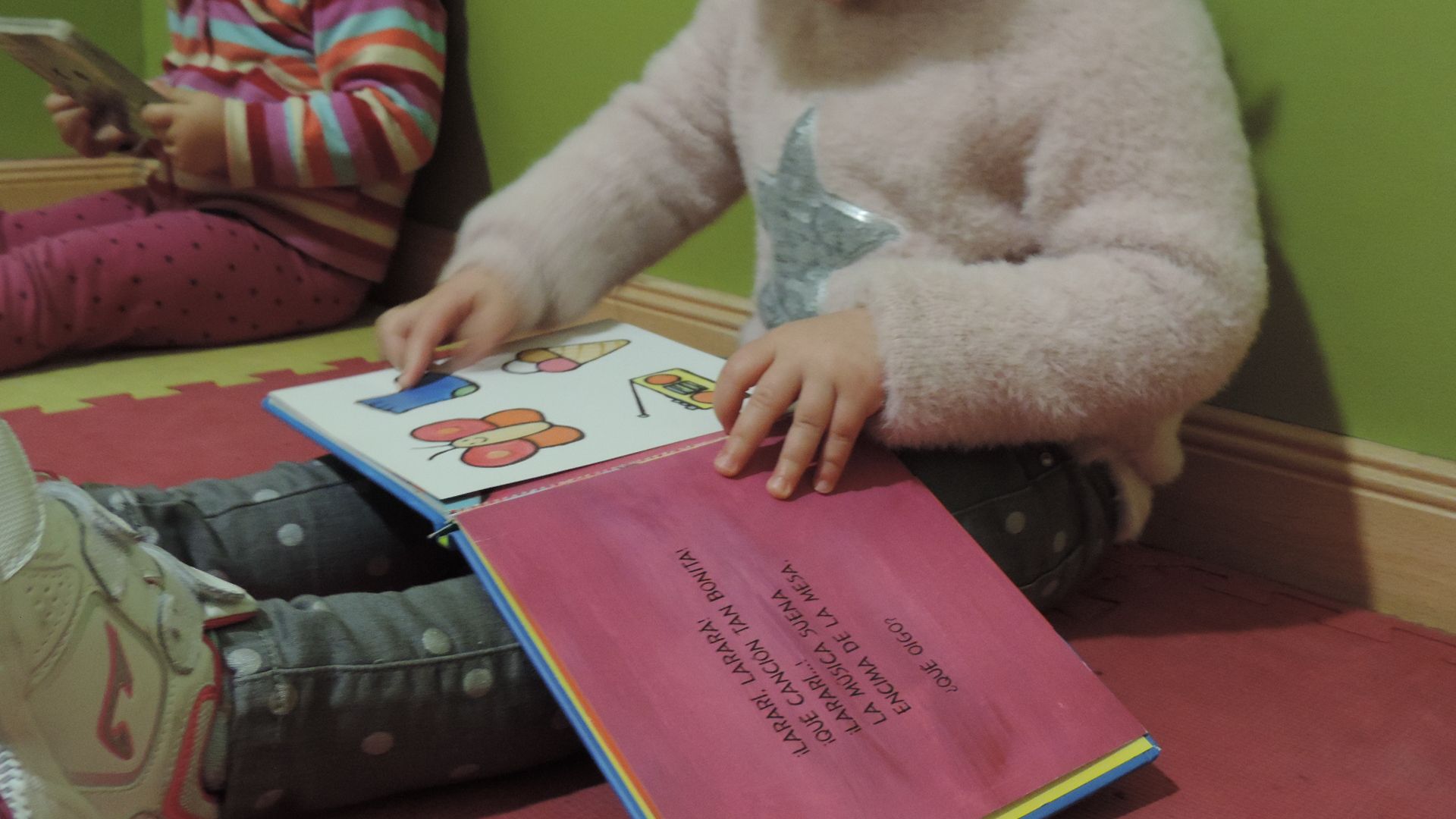 Bliblioteca e intercambio de libros: Servicios de Los Pequeñitos Escuela Infantil Bliblioteca e intercambio de libros: Servicios de Los Pequeñitos Escuela Infantil