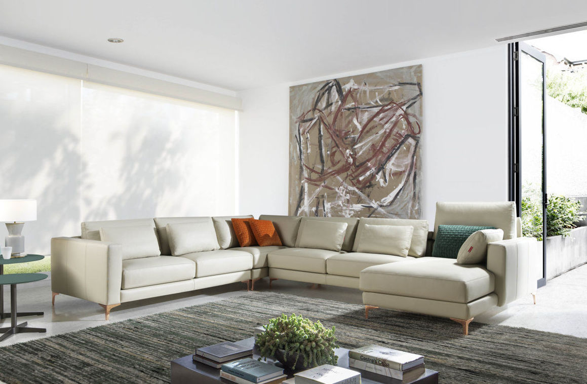 Sofá chaiselongue MYND. Líneas puras, respaldo con elevación de 90º. Sofá chaiselongue MYND. Líneas puras, respaldo con elevación de 90º.