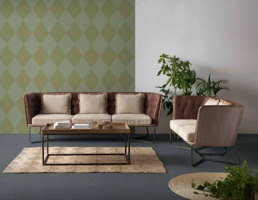 Sofás de 249 cm. y 173 cm.Realizados en madera de abeto y metal Elegancia en estado puro. Sofás de 249 cm. y 173 cm.Realizados en madera de abeto y metal Elegancia en estado puro.