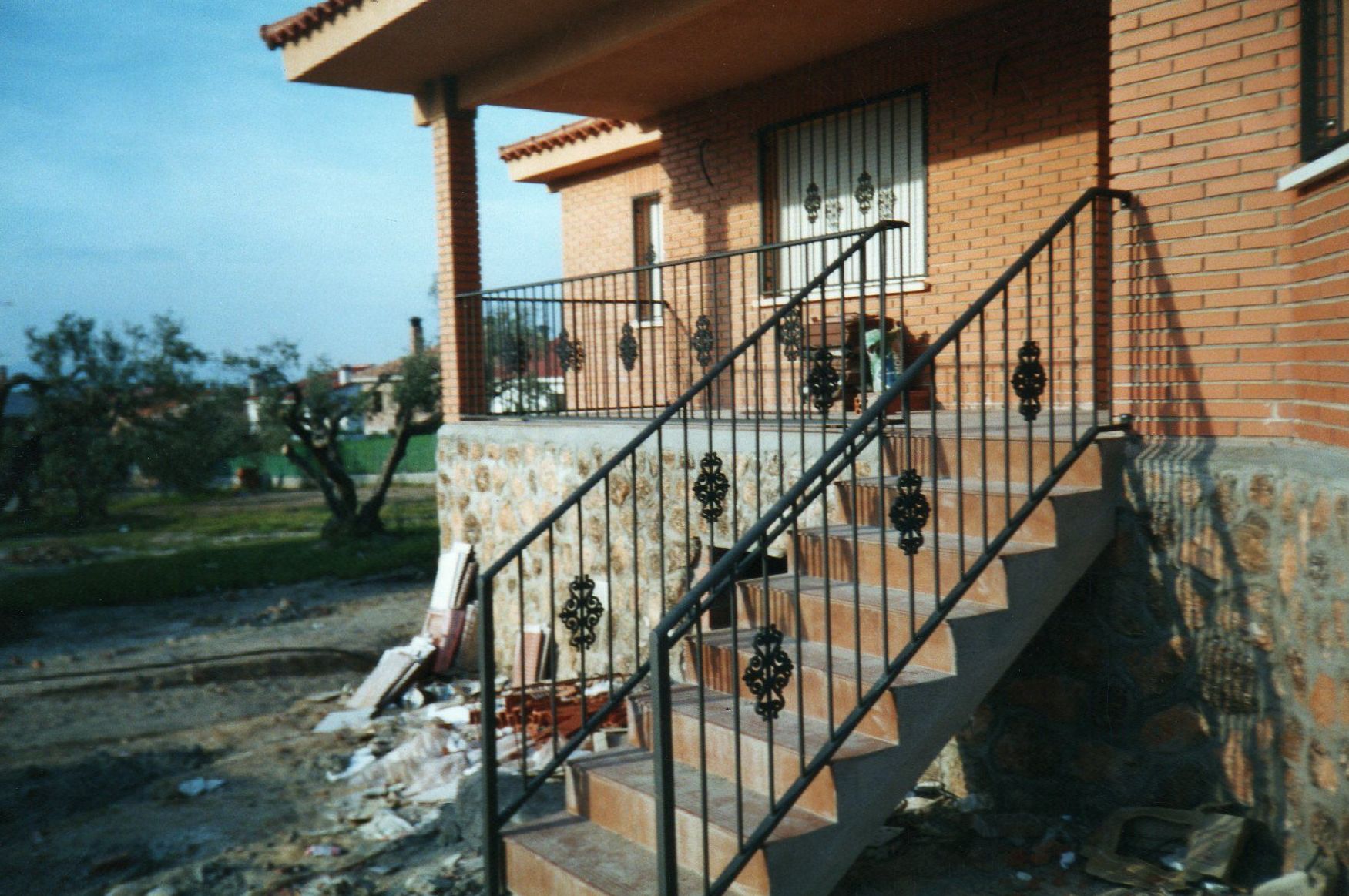 B18 - Barandilla exterior de escalera