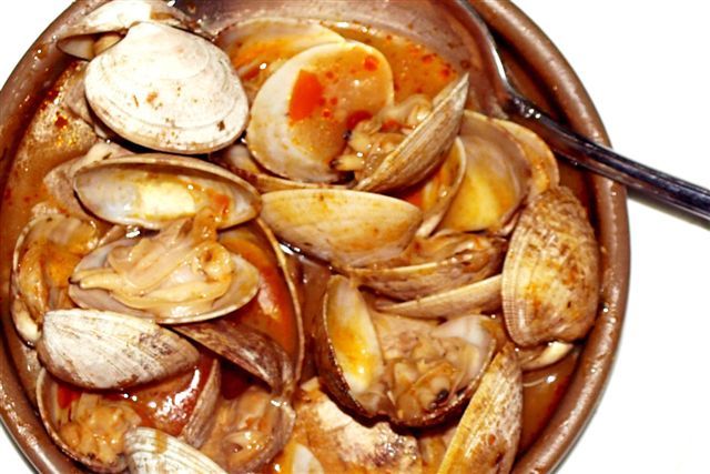 Sugerencias del chef. Guisos con marisco: especialidades de Bar Bolos Sugerencias del chef. Guisos con marisco: especialidades de Bar Bolos