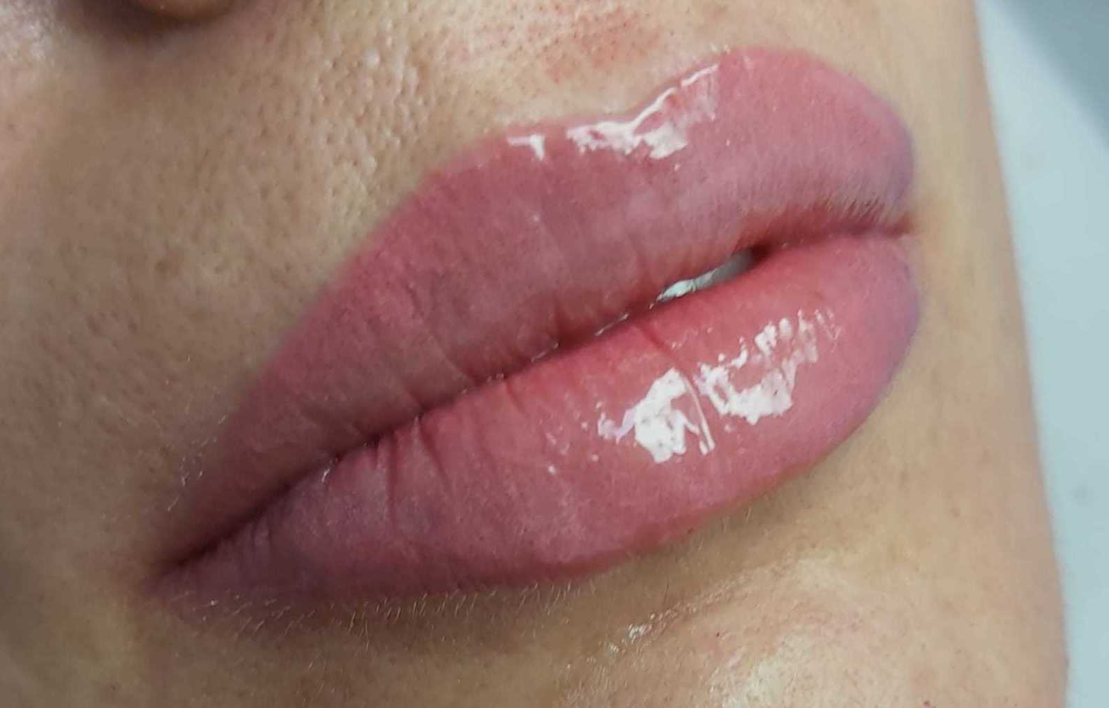Micropigmentacion en labios.: Servicios de Duoestetica Micropigmentacion en labios.: Servicios de Duoestetica