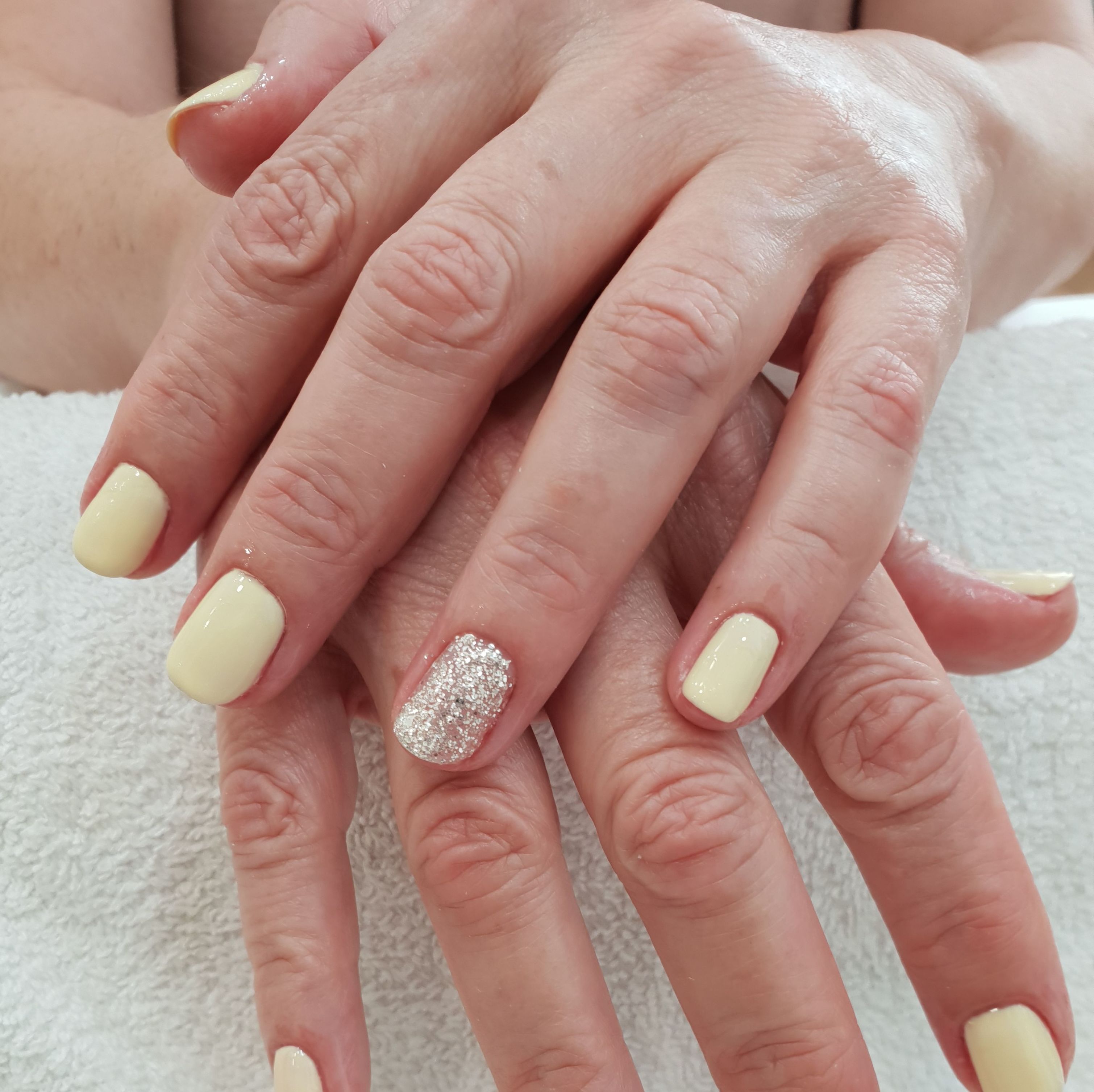 Manicura spa permanente : Servicios de Duo Stetica Manicura spa permanente : Servicios de Duo Stetica