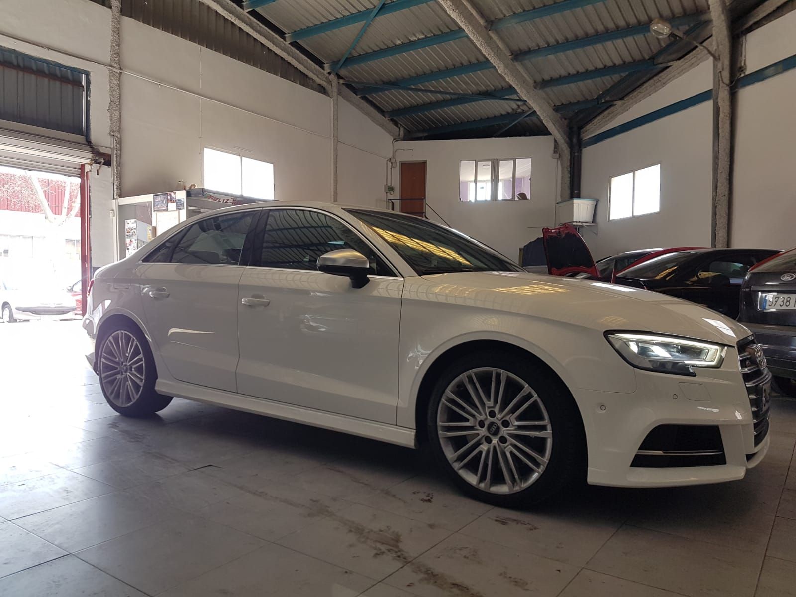 Audi S3 Tracción Quattro: Nuestro taller de Ferrer Automocio Audi S3 Tracción Quattro: Nuestro taller de Ferrer Automocio