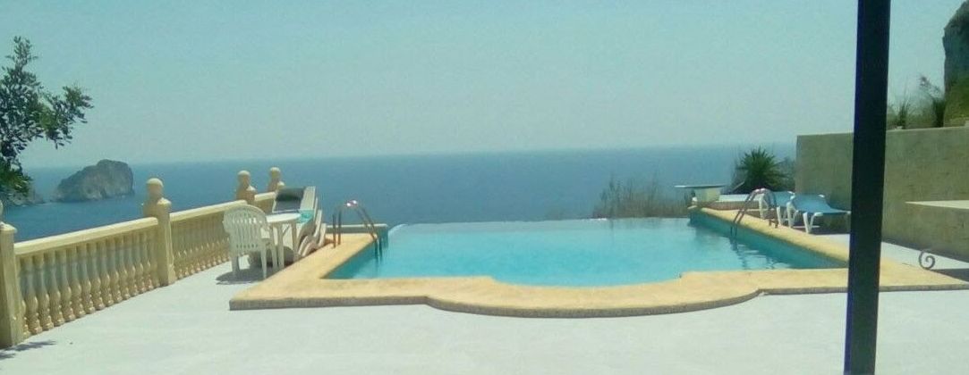 Reforma completa de piscina en la Granadella, Jávea.: Servicos de Aiguanet Garden & Pool Reforma completa de piscina en la Granadella, Jávea.: Servicos de Aiguanet Garden & Pool