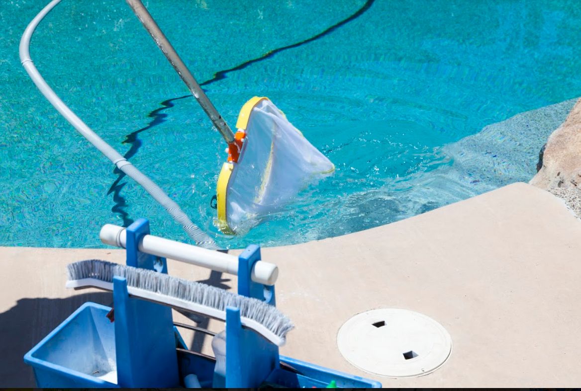 Mantenimientos de piscinas y spas: Servicos de Aiguanet Garden & Pool Mantenimientos de piscinas y spas: Servicos de Aiguanet Garden & Pool