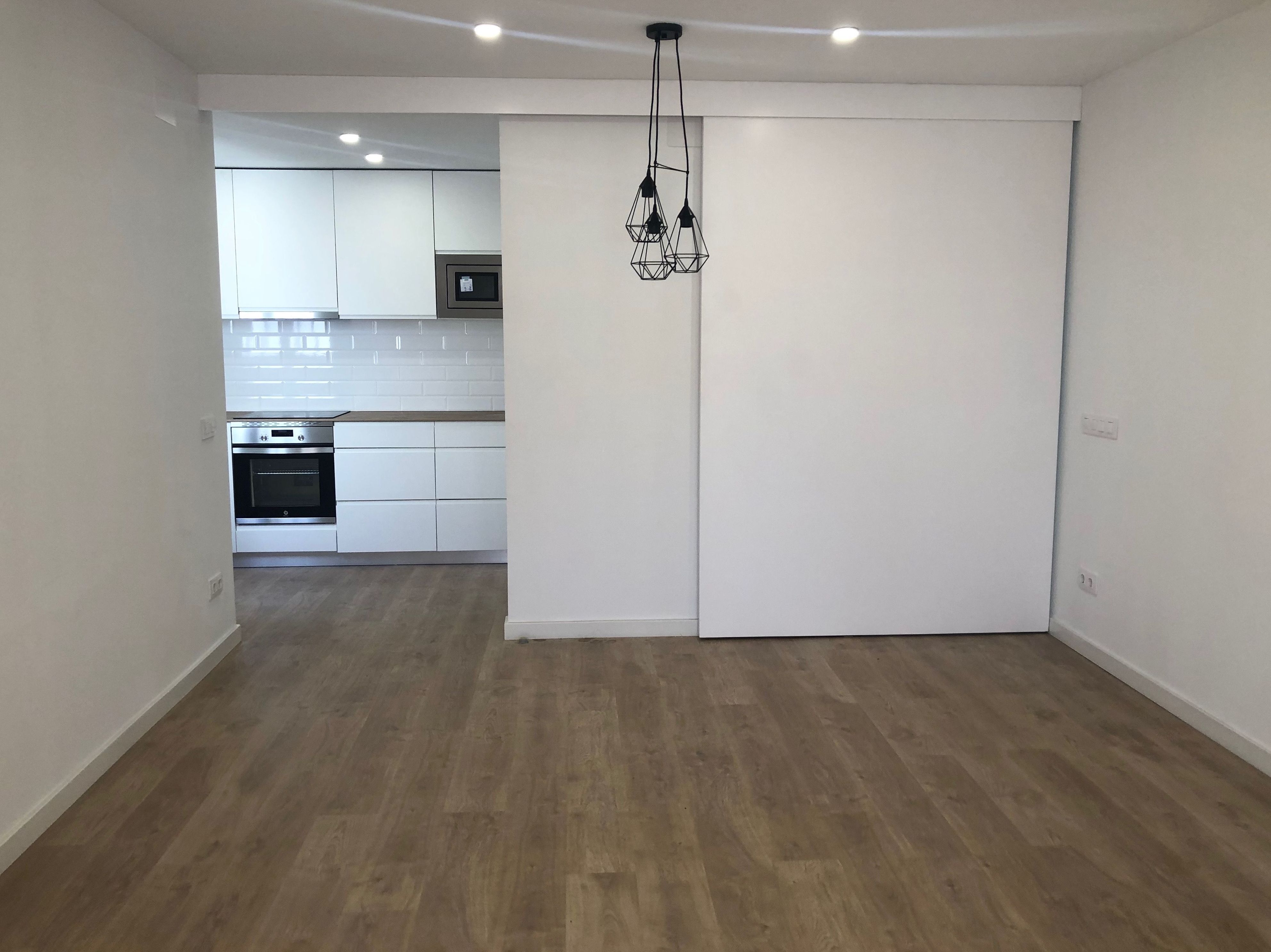 SALÓN | PUERTA DE PLADUR SALÓN | PUERTA DE PLADUR