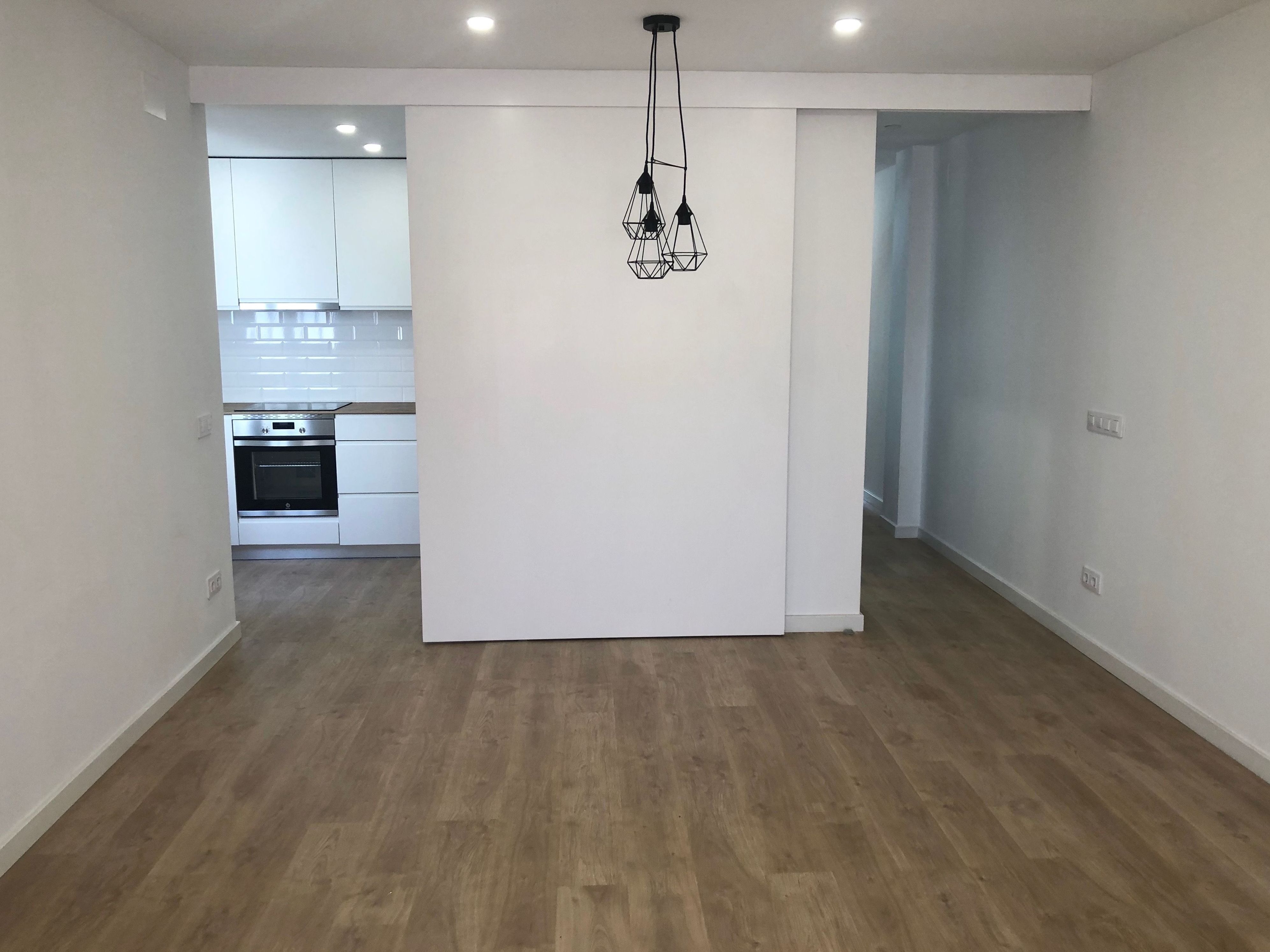 SALÓN | PUERTA DE PLADUR SALÓN | PUERTA DE PLADUR