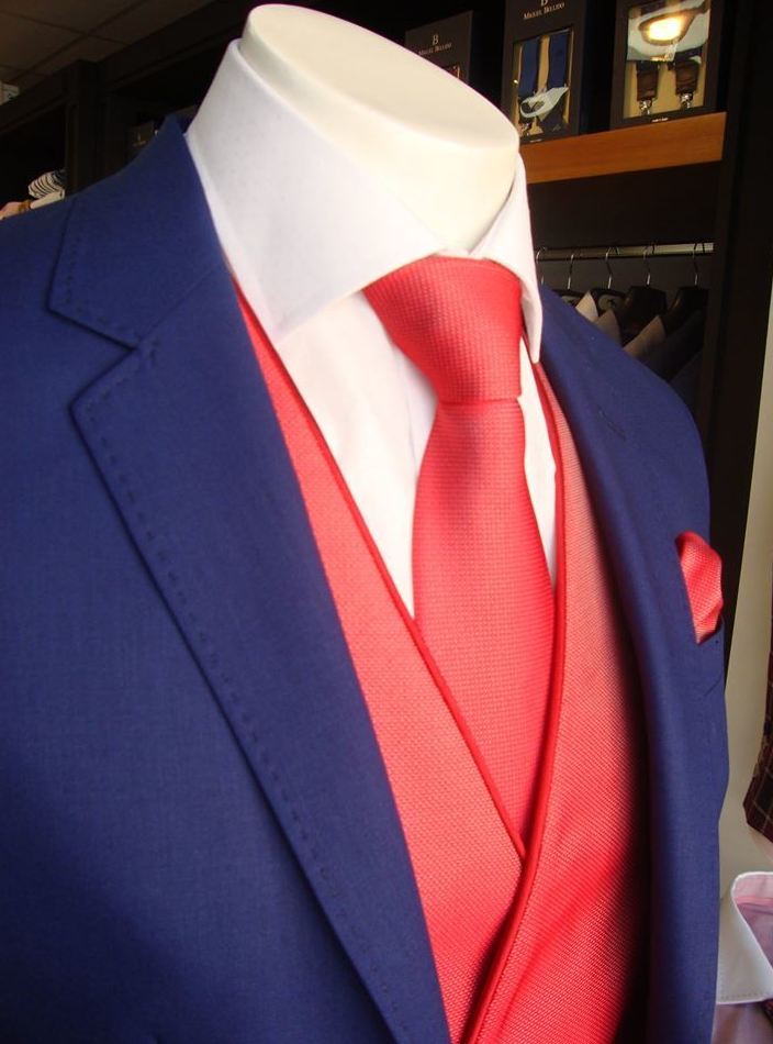 Trajes: Catálogo de GUIRADO Trajes: Catálogo de GUIRADO
