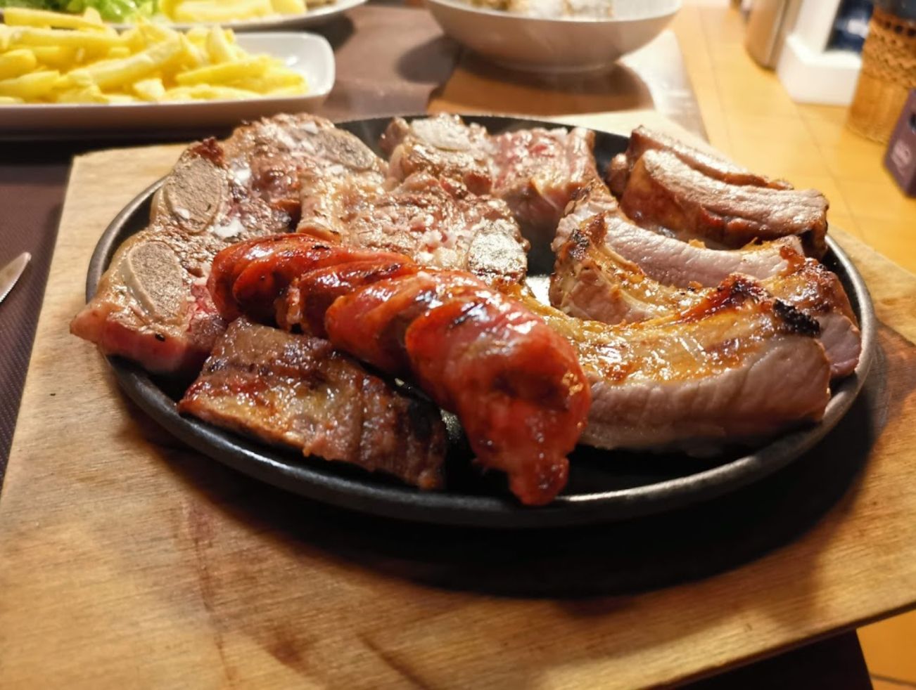 Platos principales y carnes a la brasa: Carta de Restaurante Asador O Alpendre Platos principales y carnes a la brasa: Carta de Restaurante Asador O Alpendre