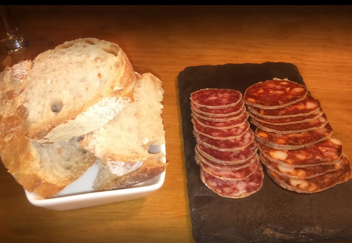 Embutidos ibéricos: Carta de Restaurante Asador O Alpendre Embutidos ibéricos: Carta de Restaurante Asador O Alpendre
