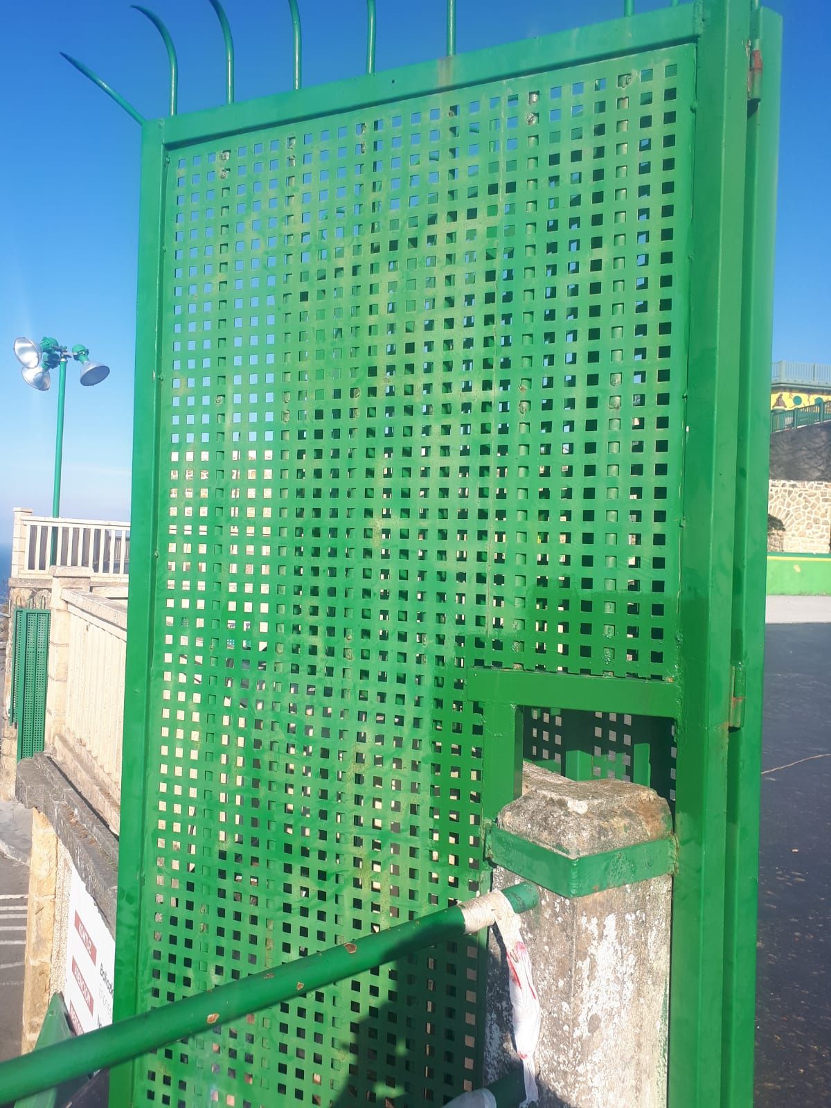 Construcciones en el Monte Igueldo: Productos y Servicios de Talleres Etura Construcciones en el Monte Igueldo: Productos y Servicios de Talleres Etura