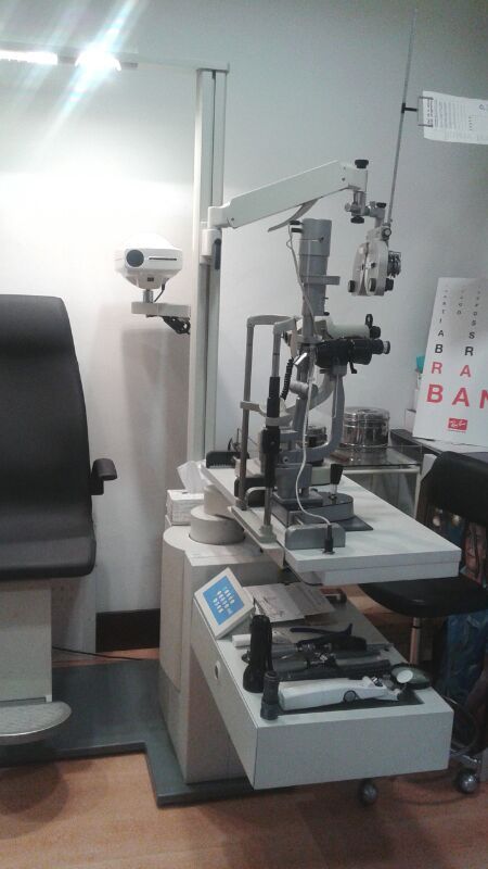 Máquina para medir la tensión ocular