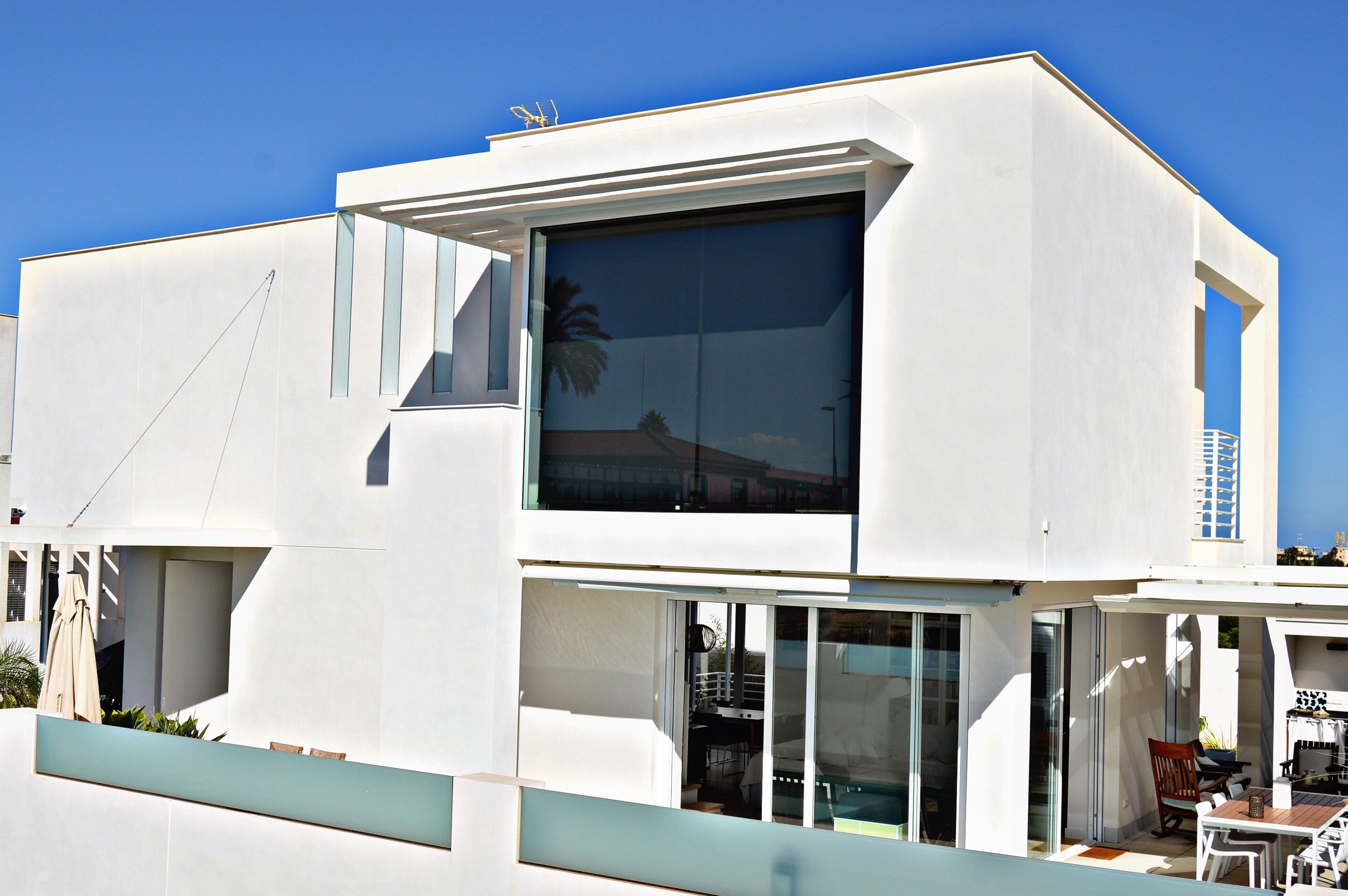 Vivienda Campoamor: Servicios de SM Despacho de Arquitectura Vivienda Campoamor: Servicios de SM Despacho de Arquitectura