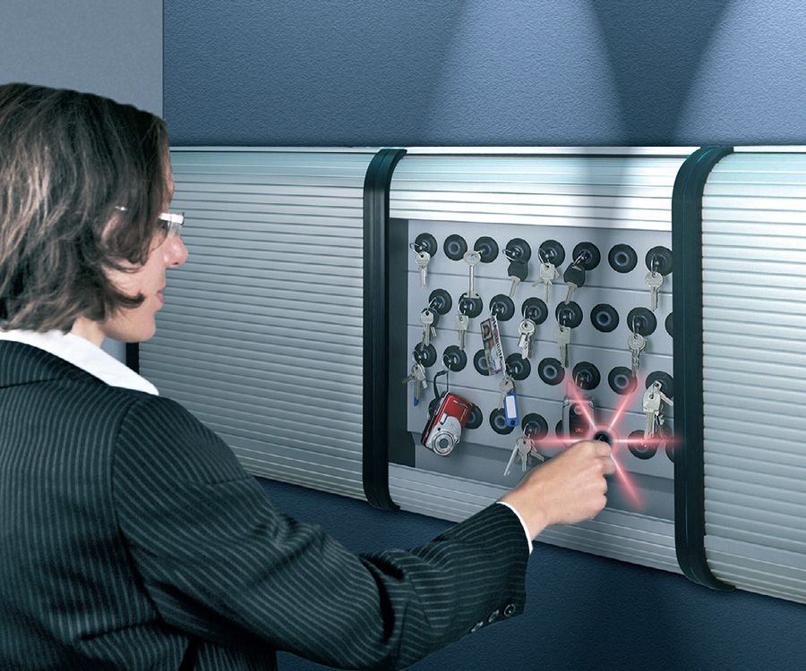 Key Management and Control, and Intelligent Storage: Products and services de Systeline Telecomunications Key Management and Control, and Intelligent Storage: Products and services de Systeline Telecomunications