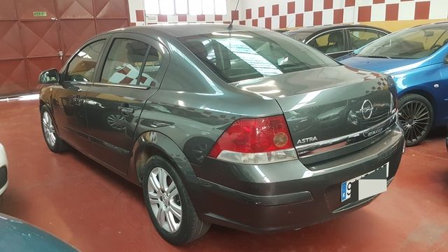 Opel Astra 1. 7cdti 6 velocidades: Nuestros vehículos de Multimarca Autos RM Opel Astra 1. 7cdti 6 velocidades: Nuestros vehículos de Multimarca Autos RM