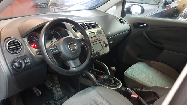 Seat Toledo 2. 0fsi 150cv: Nuestros vehículos de Multimarca Autos RM Seat Toledo 2. 0fsi 150cv: Nuestros vehículos de Multimarca Autos RM