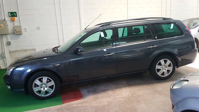 Ford Mondeo 2. 0tdci 130cv 6 velocidades: Nuestros vehículos de Multimarca Autos RM Ford Mondeo 2. 0tdci 130cv 6 velocidades: Nuestros vehículos de Multimarca Autos RM