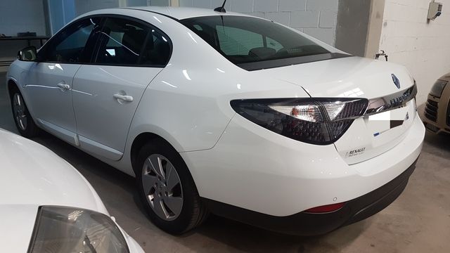 Renault Fluence Elektromotor 50 kW Z. E. Dynamique: Nuestros vehículos de Multimarca Autos RM Renault Fluence Elektromotor 50 kW Z. E. Dynamique: Nuestros vehículos de Multimarca Autos RM