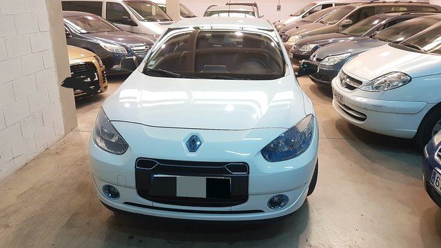 Renault Fluence Elektromotor 50 kW Z. E. Dynamique: Nuestros vehículos de Multimarca Autos RM Renault Fluence Elektromotor 50 kW Z. E. Dynamique: Nuestros vehículos de Multimarca Autos RM
