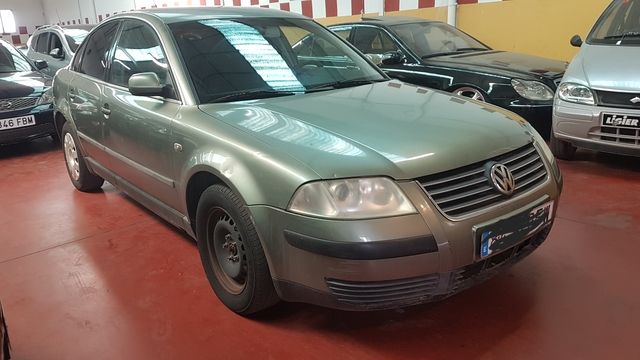Volkswagen passat 2. 0i gasolina: Nuestros vehículos de Multimarca Autos RM Volkswagen passat 2. 0i gasolina: Nuestros vehículos de Multimarca Autos RM