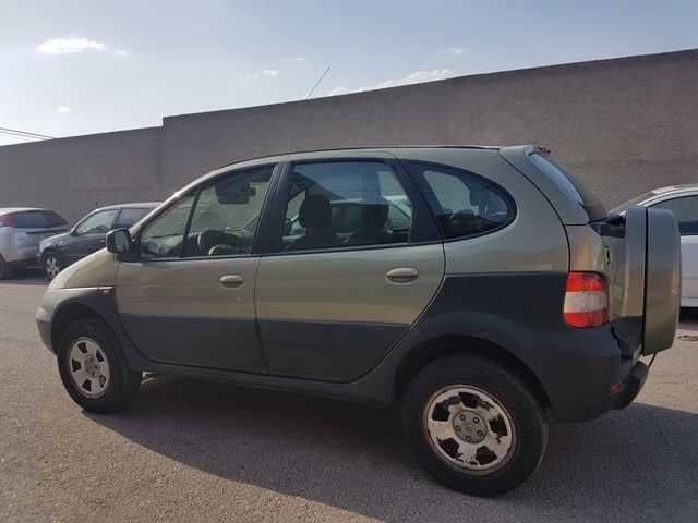 Renault Scénic 1. 9dci 105 cv: Nuestros vehículos de Multimarca Autos RM Renault Scénic 1. 9dci 105 cv: Nuestros vehículos de Multimarca Autos RM