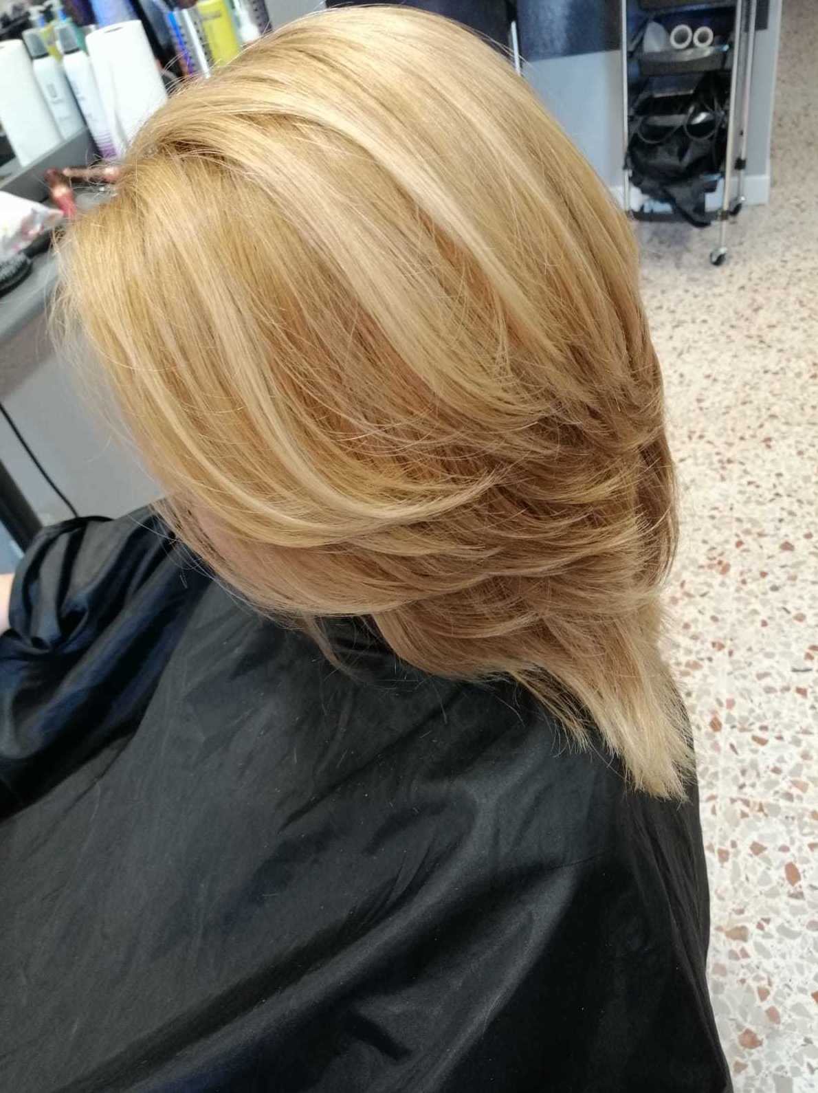 Corte: Servicios de Lucian Hair&Beauty Corte: Servicios de Lucian Hair&Beauty