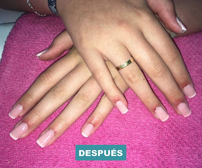 Uñas acrílicas: Servicios de Centro de belleza Rojas Uñas acrílicas: Servicios de Centro de belleza Rojas