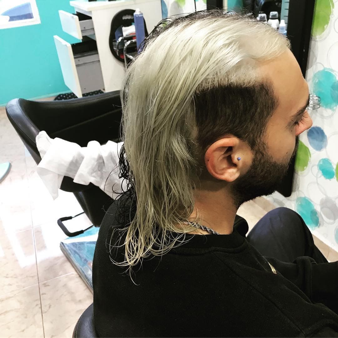Corte y color para hombre: Servicios de Centro de belleza Rojas Corte y color para hombre: Servicios de Centro de belleza Rojas