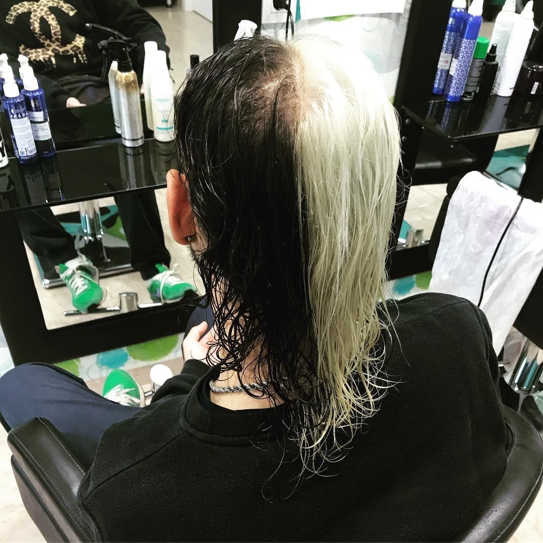 Corte y color para hombre: Servicios de Centro de belleza Rojas Corte y color para hombre: Servicios de Centro de belleza Rojas