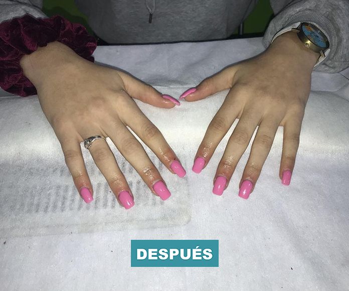 Uñas acrílicas: Servicios de Centro de belleza Rojas Uñas acrílicas: Servicios de Centro de belleza Rojas