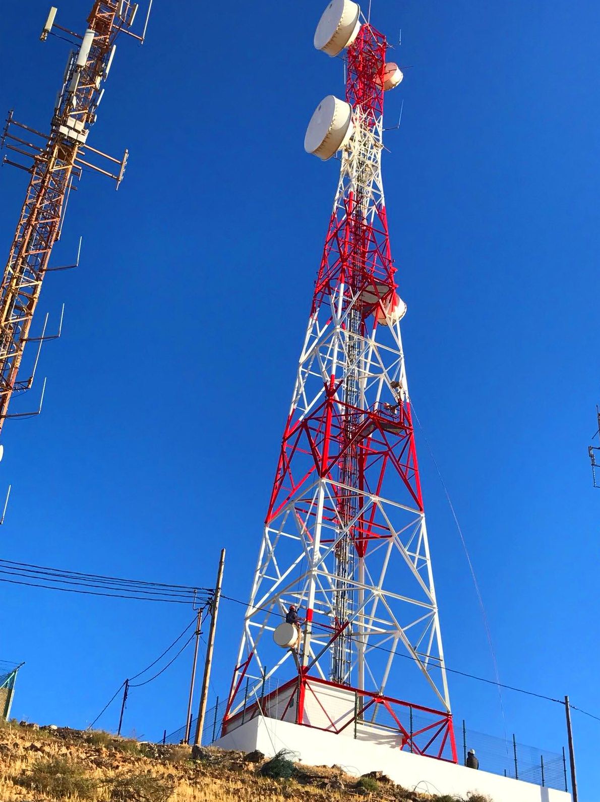 Pintado de antenas. : Servicios que ofrecemos de Vertimax Pintado de antenas. : Servicios que ofrecemos de Vertimax
