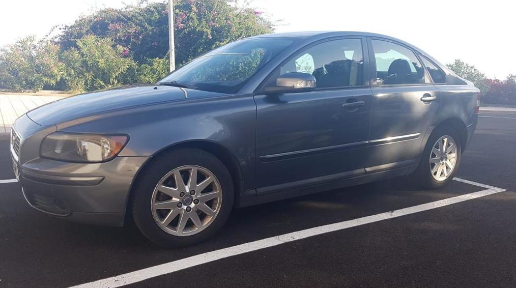 VOLVO S40 2.0 136CV: Vehículos de ocasión de Car Plus Canarias VOLVO S40 2.0 136CV: Vehículos de ocasión de Car Plus Canarias