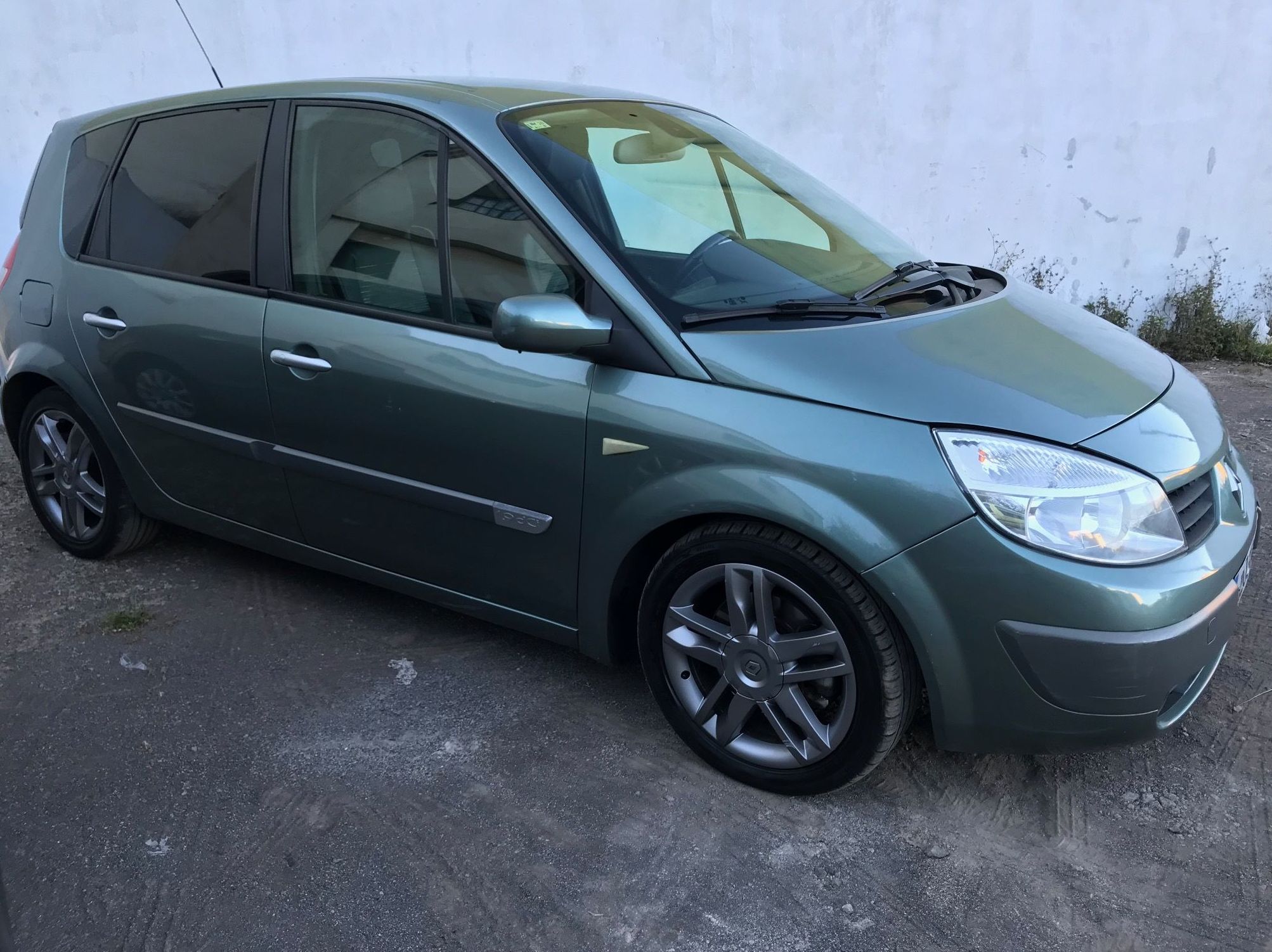 RENAULT MEGANE SCENIC CONFORT 1.9 DCI: Vehículos de ocasión de Car Plus Canarias RENAULT MEGANE SCENIC CONFORT 1.9 DCI: Vehículos de ocasión de Car Plus Canarias