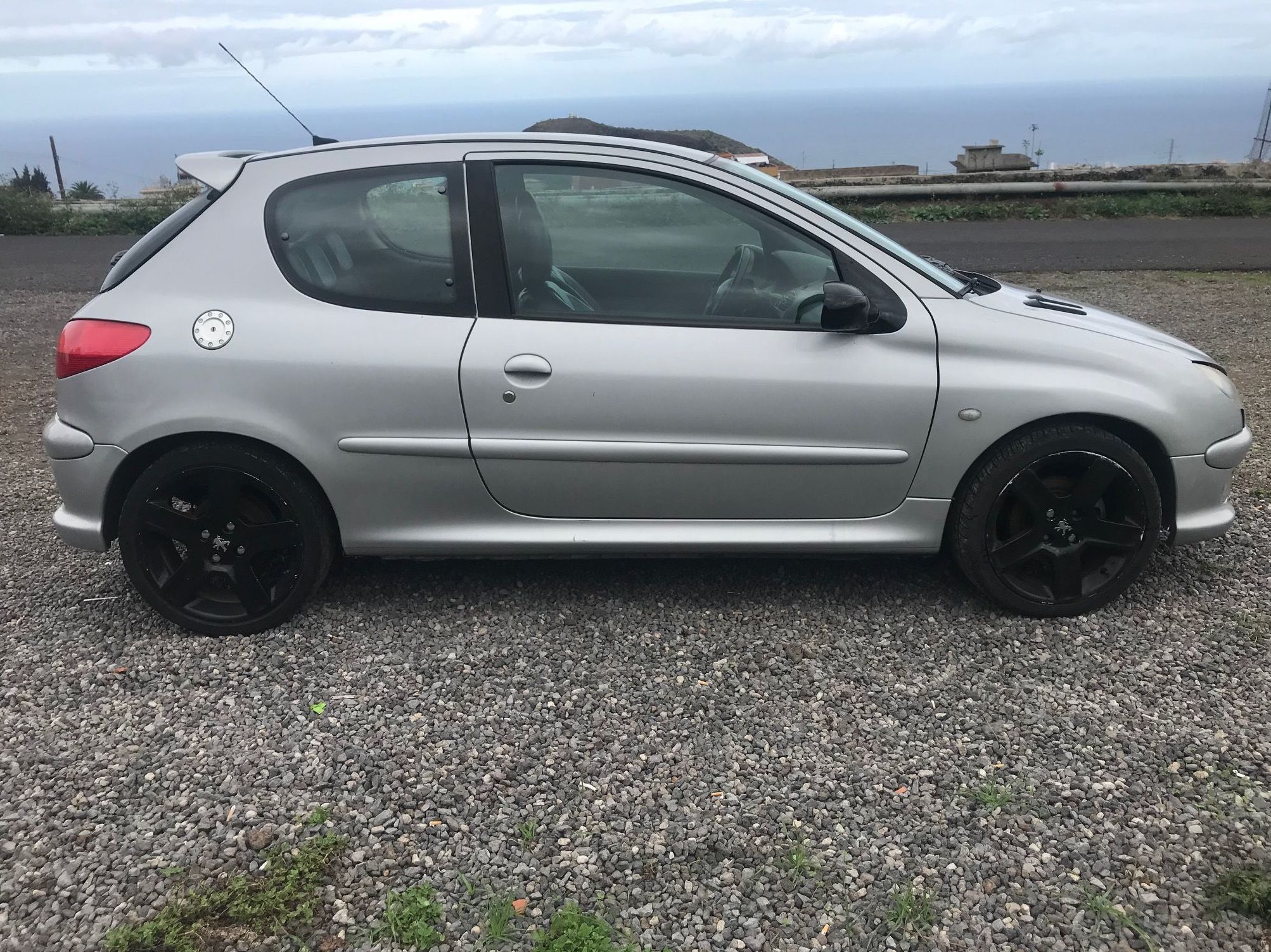 PEUGEOT 206 GTI : Vehículos de ocasión de Car Plus Canarias PEUGEOT 206 GTI : Vehículos de ocasión de Car Plus Canarias
