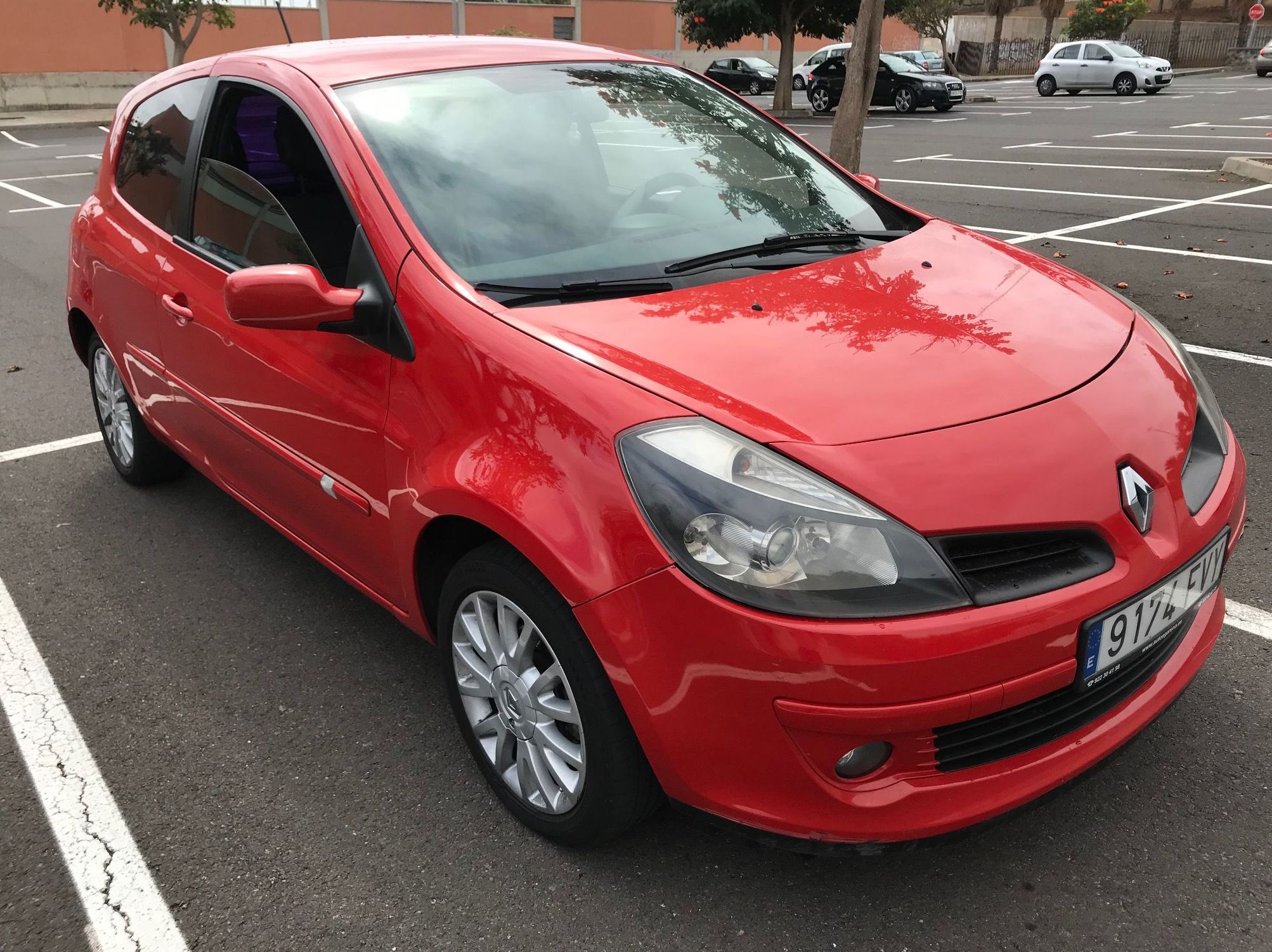 RENAUL CLIO 1.4 DYNAMIQUE: Vehículos de ocasión de Car Plus Canarias RENAUL CLIO 1.4 DYNAMIQUE: Vehículos de ocasión de Car Plus Canarias
