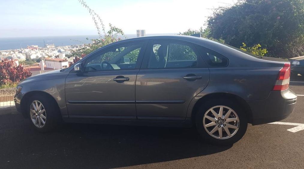 VOLVO S40 2.0 136CV: Vehículos de ocasión de Car Plus Canarias VOLVO S40 2.0 136CV: Vehículos de ocasión de Car Plus Canarias