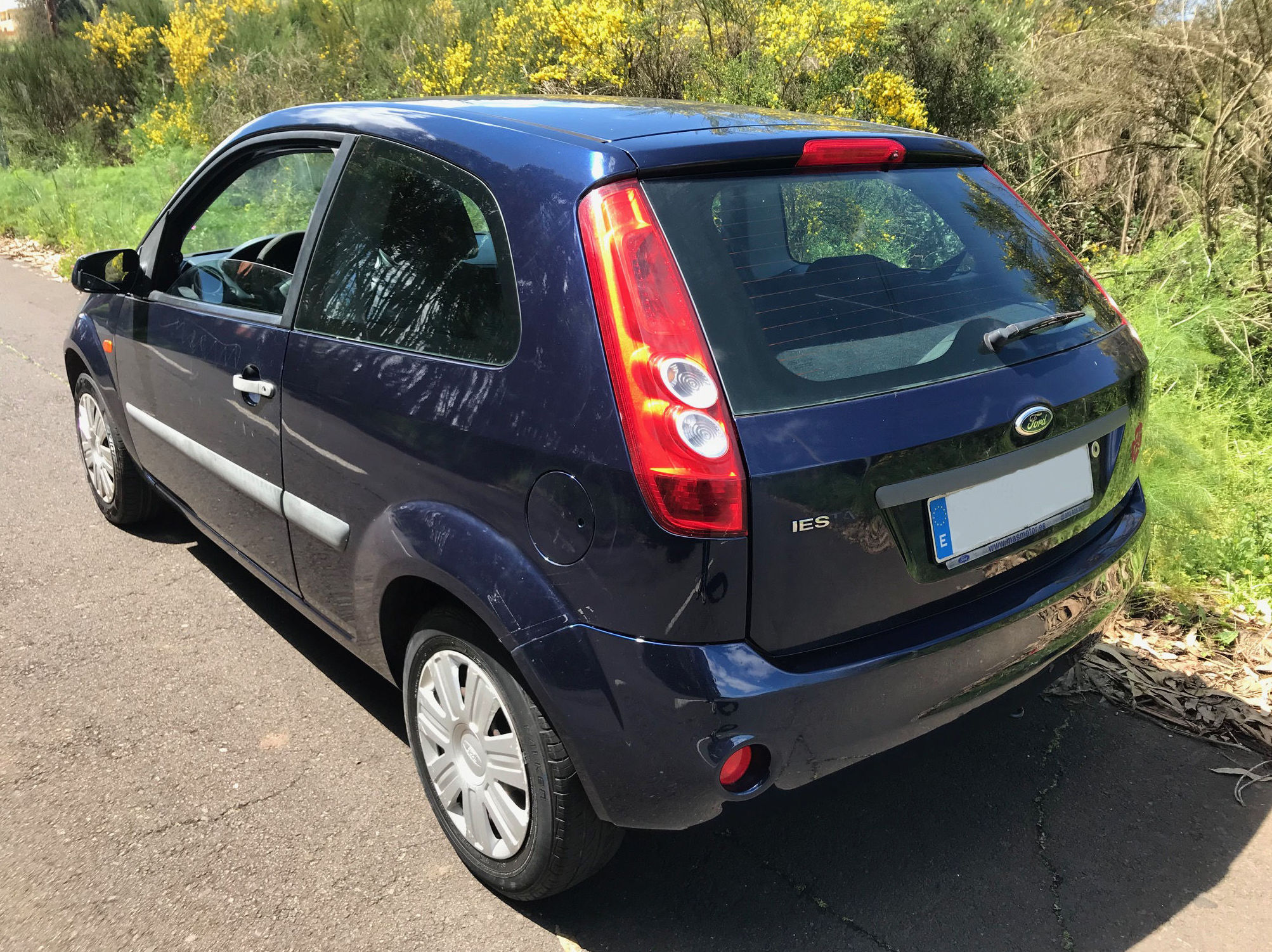 FORD FIESTA 1.4 Newport: Vehículos de ocasión de Car Plus Canarias FORD FIESTA 1.4 Newport: Vehículos de ocasión de Car Plus Canarias