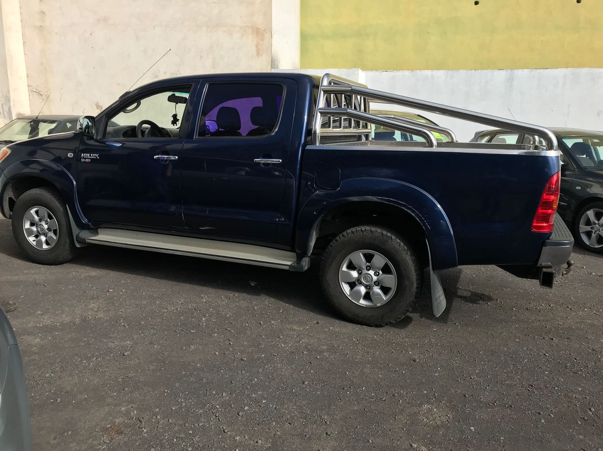 TOYOTA HILUX 2.5 D-4D: Vehículos de ocasión de Car Plus Canarias TOYOTA HILUX 2.5 D-4D: Vehículos de ocasión de Car Plus Canarias