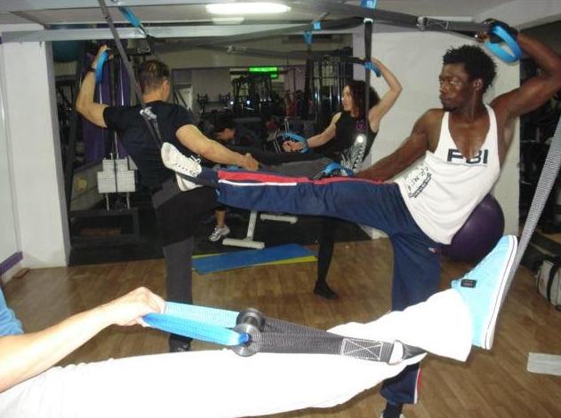 Flying: Actividades de Gimnasio Guitart Flying: Actividades de Gimnasio Guitart